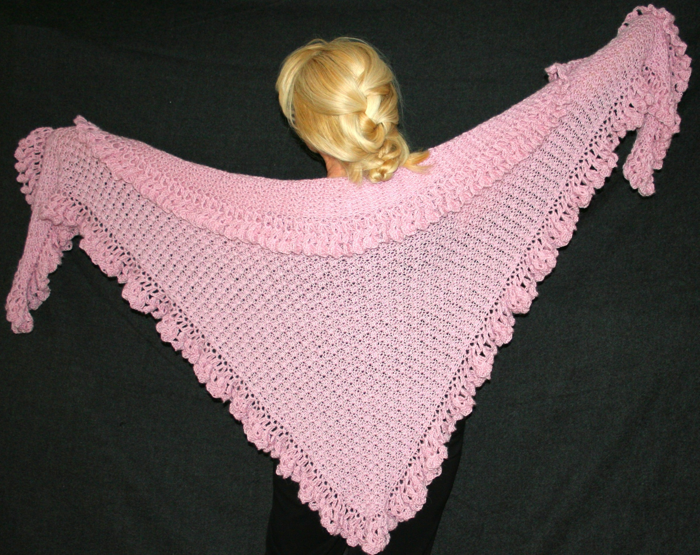 pinkshawlback2.jpg